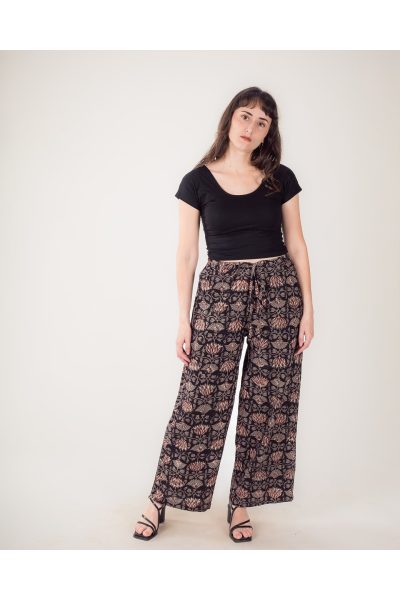 Women's Bottoms | Trousers, Shorts & Skirts | Anazvara